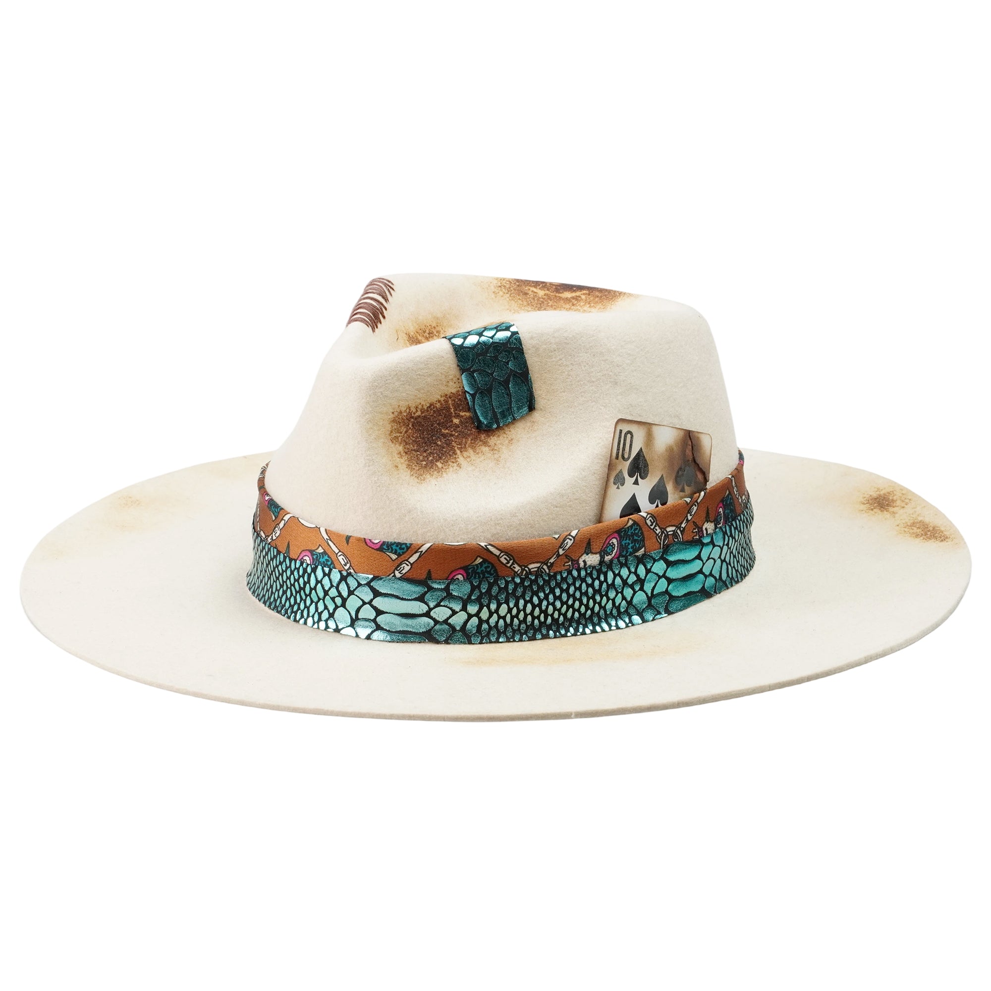 Contemporary Felt Hat – Sculpted Crown, Textured Trim
