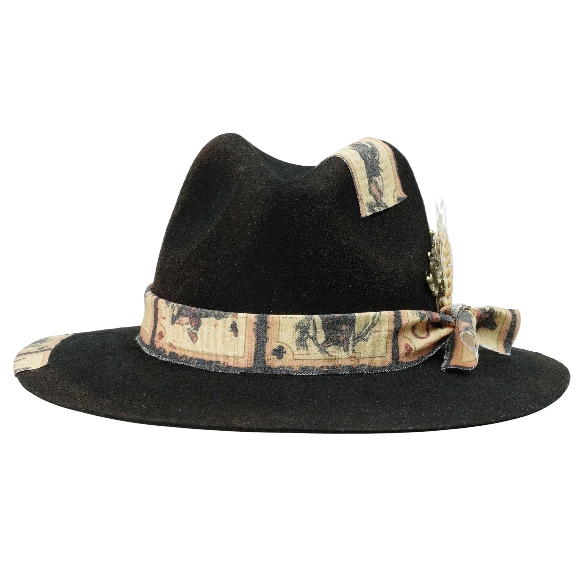 Minimal Felt Hat – Charred Detail, Retro Textile Trim