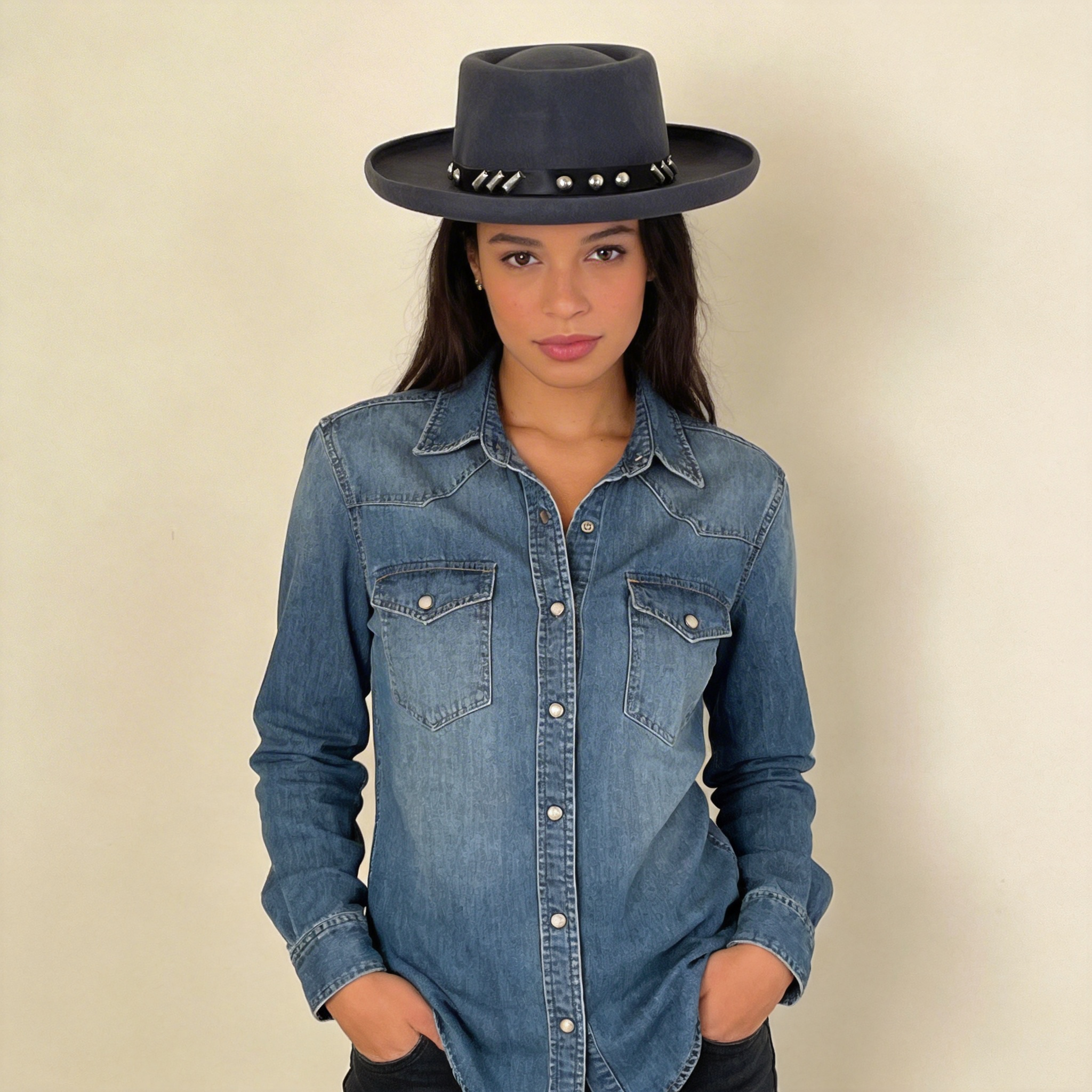 Premium Gambler Hat – Metal Clasp Detail