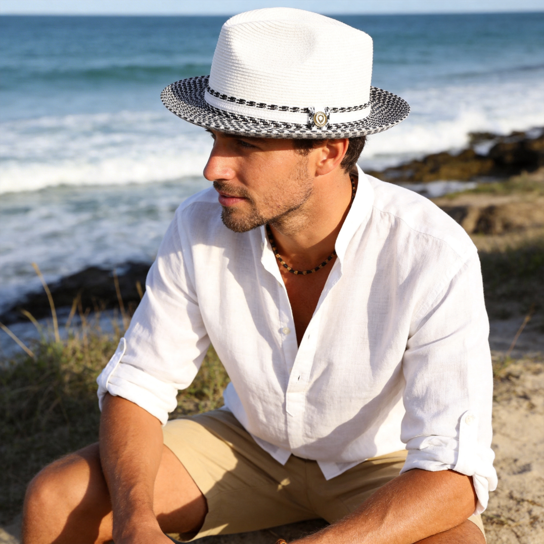 Lightweight Two-Tone Straw Fedora