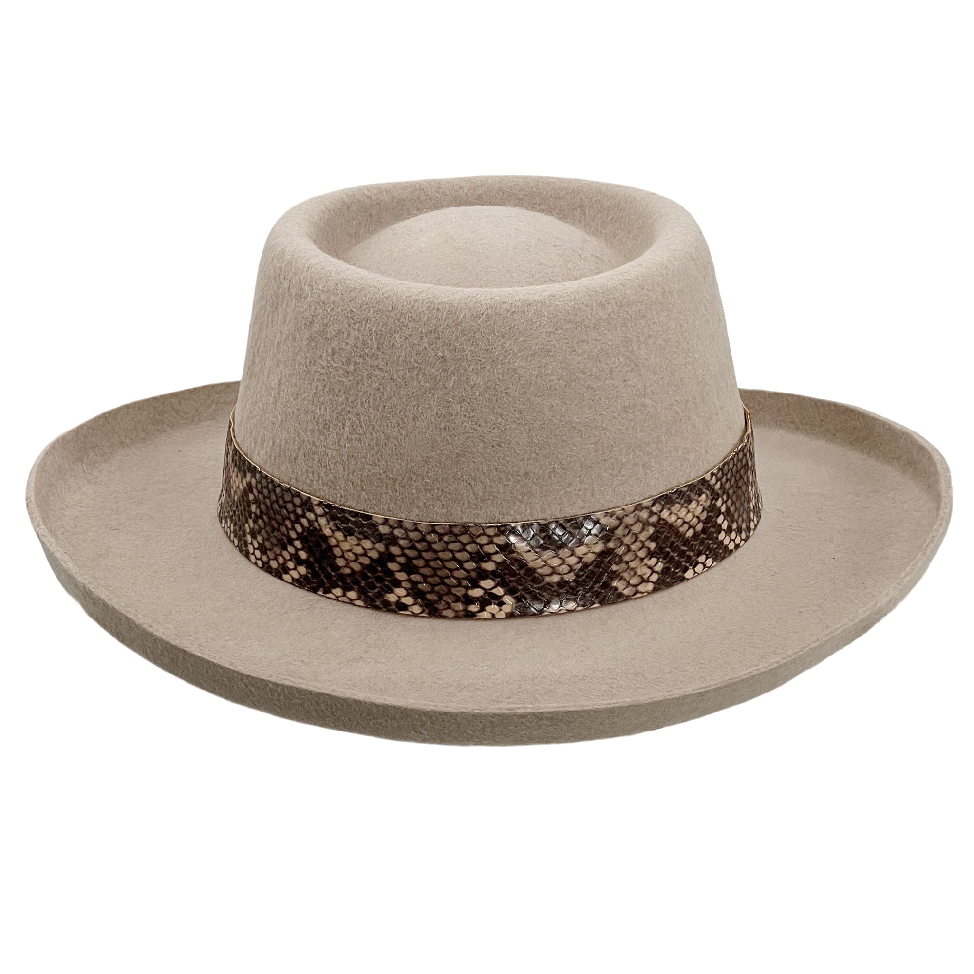 Warm White Hat – Artisan Band Detail