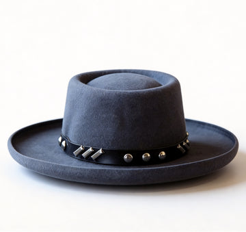 Premium Gambler Hat – Metal Clasp Detail