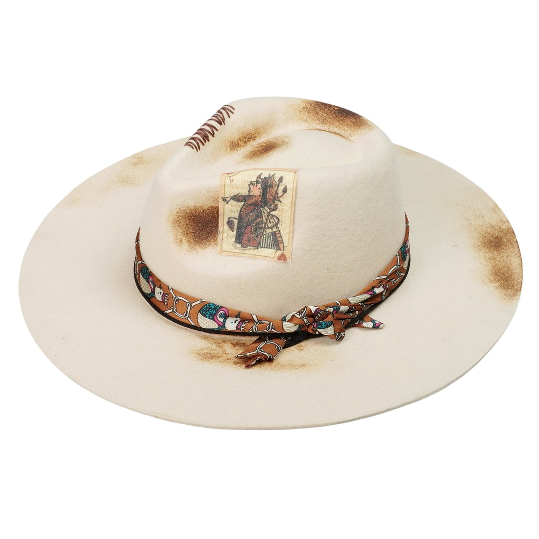 Off-White Felt Hat – Teardrop Crown, Retro Pattern Accent