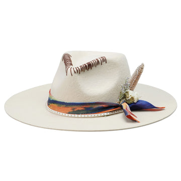 Teardrop Fedora - Off-White with Natural Dried Flower Bouquet