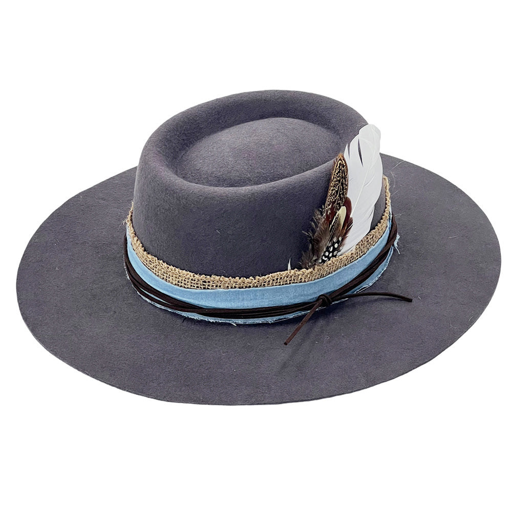 Custom Band Gambler – Neutral Tone & Texture