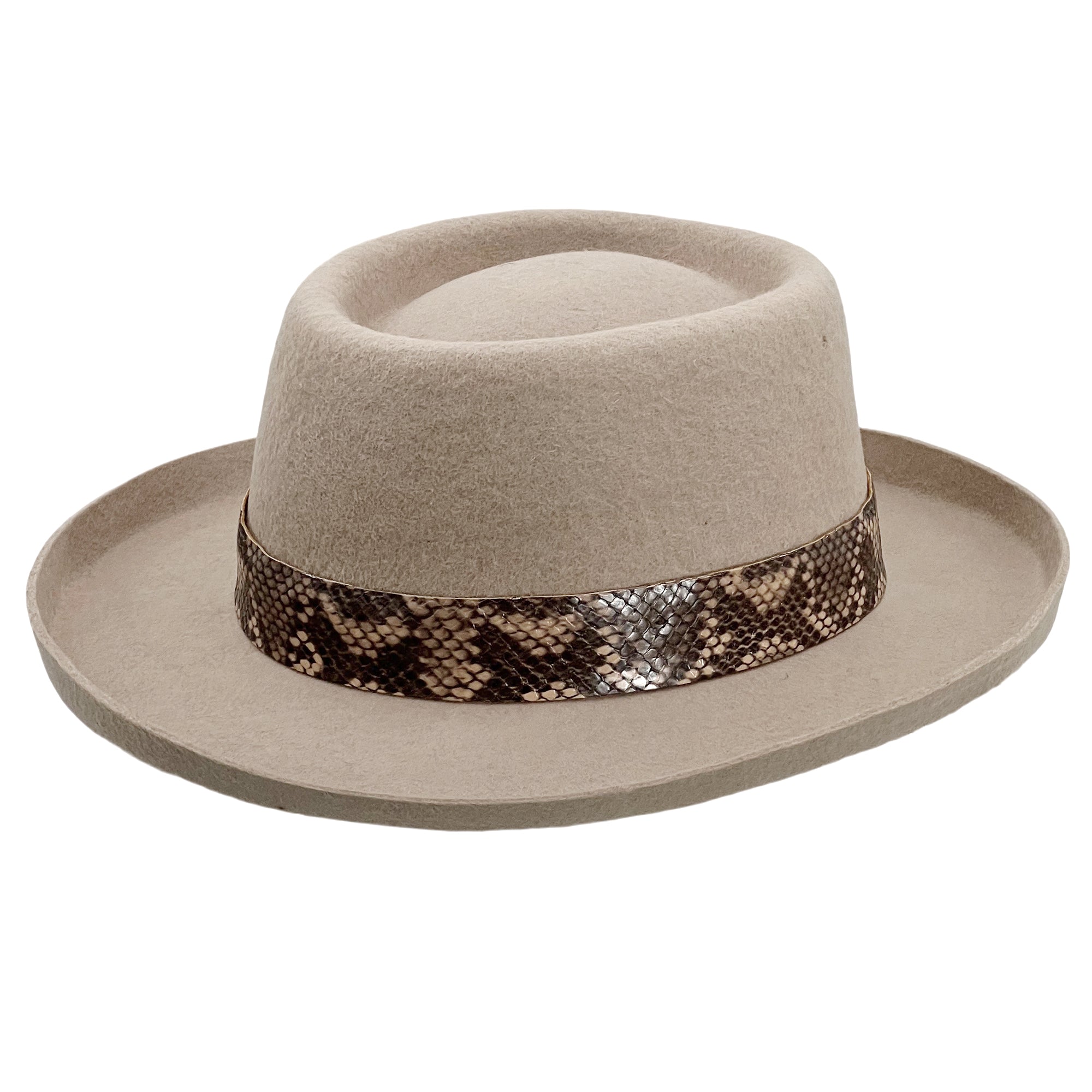 Warm White Hat – Artisan Band Detail