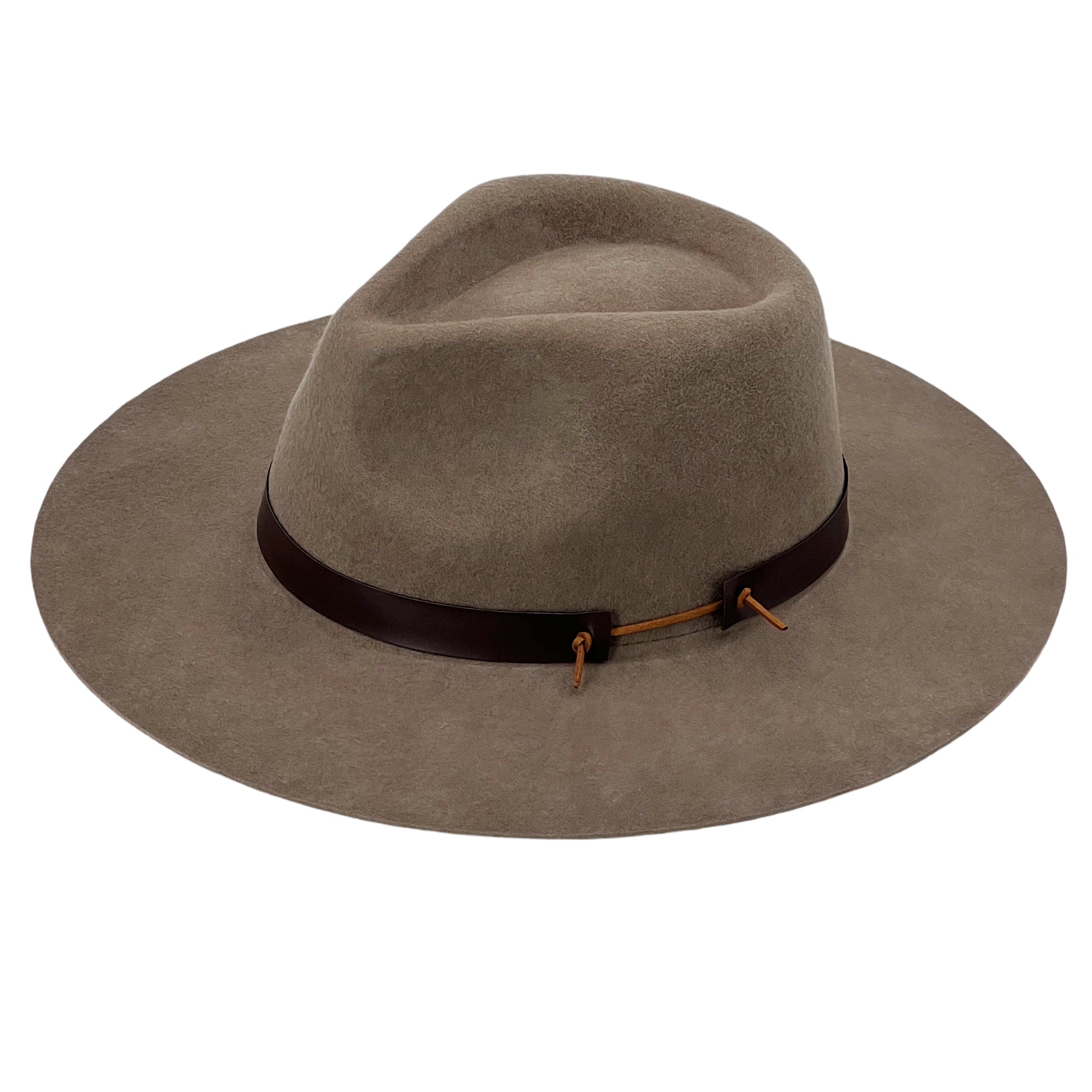 Soft Tan Flat-Brim – Minimalist Leather Strap