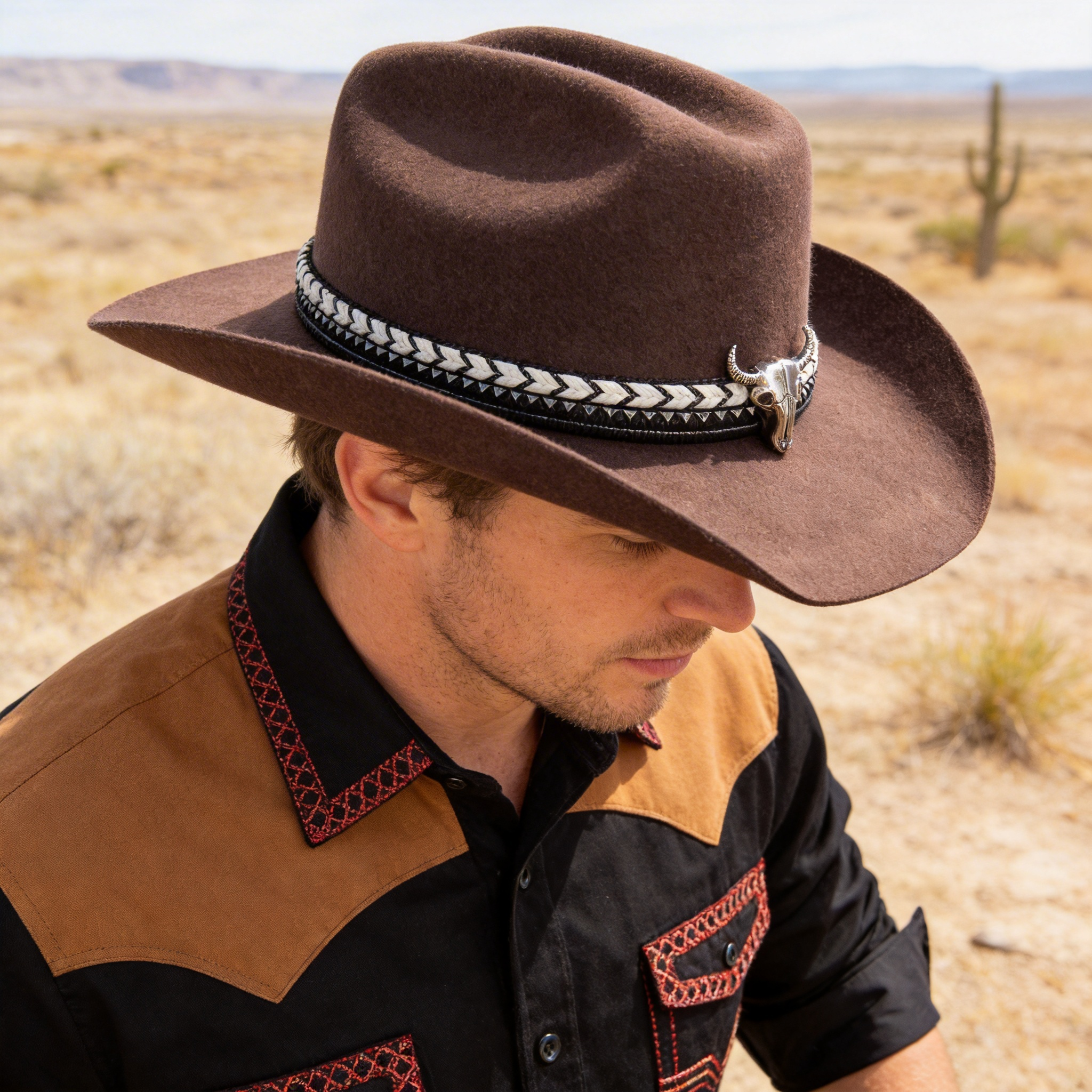 Desert Form – Structured Accent