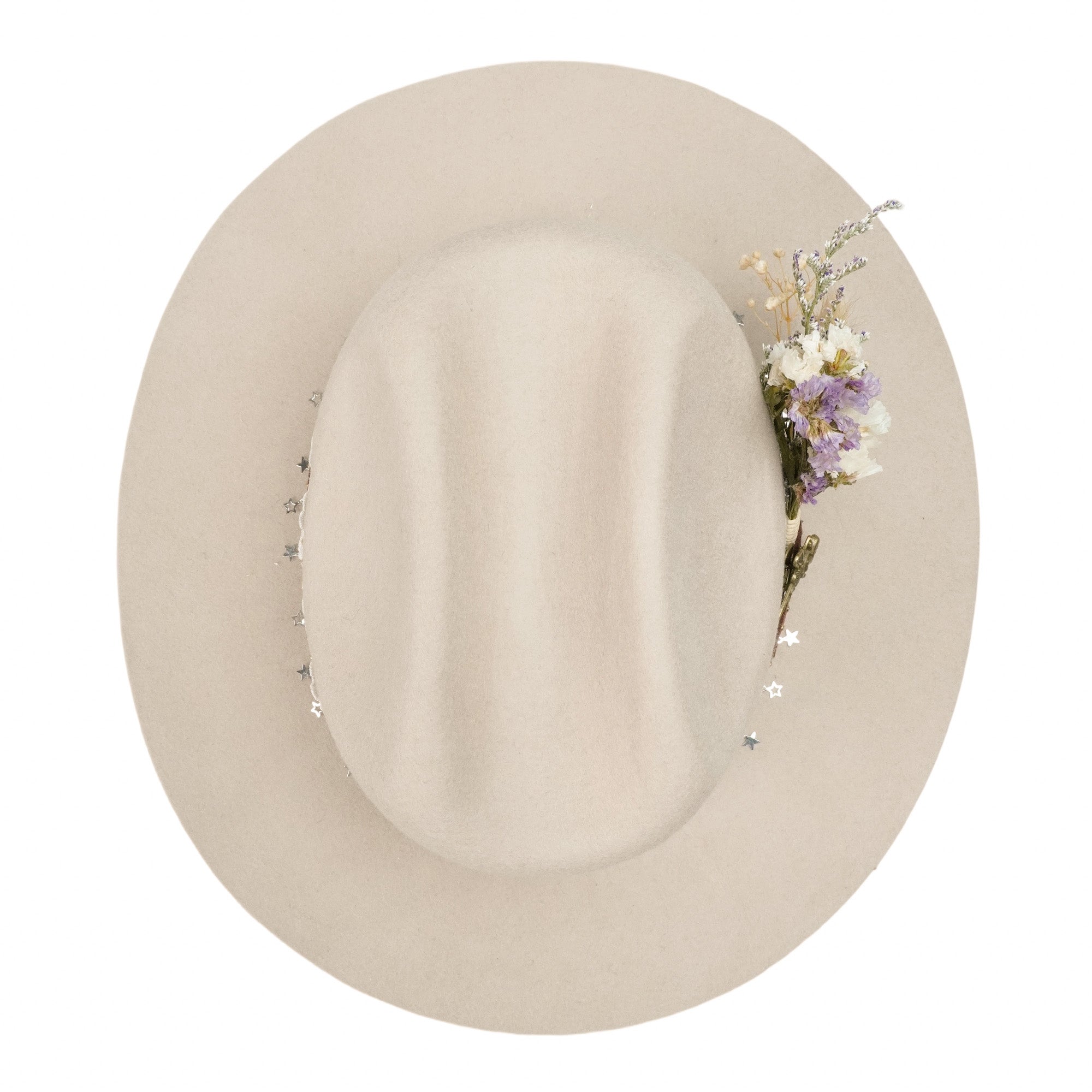 Cream Felt Hat - Star Chain & Bronze Yellow Pin