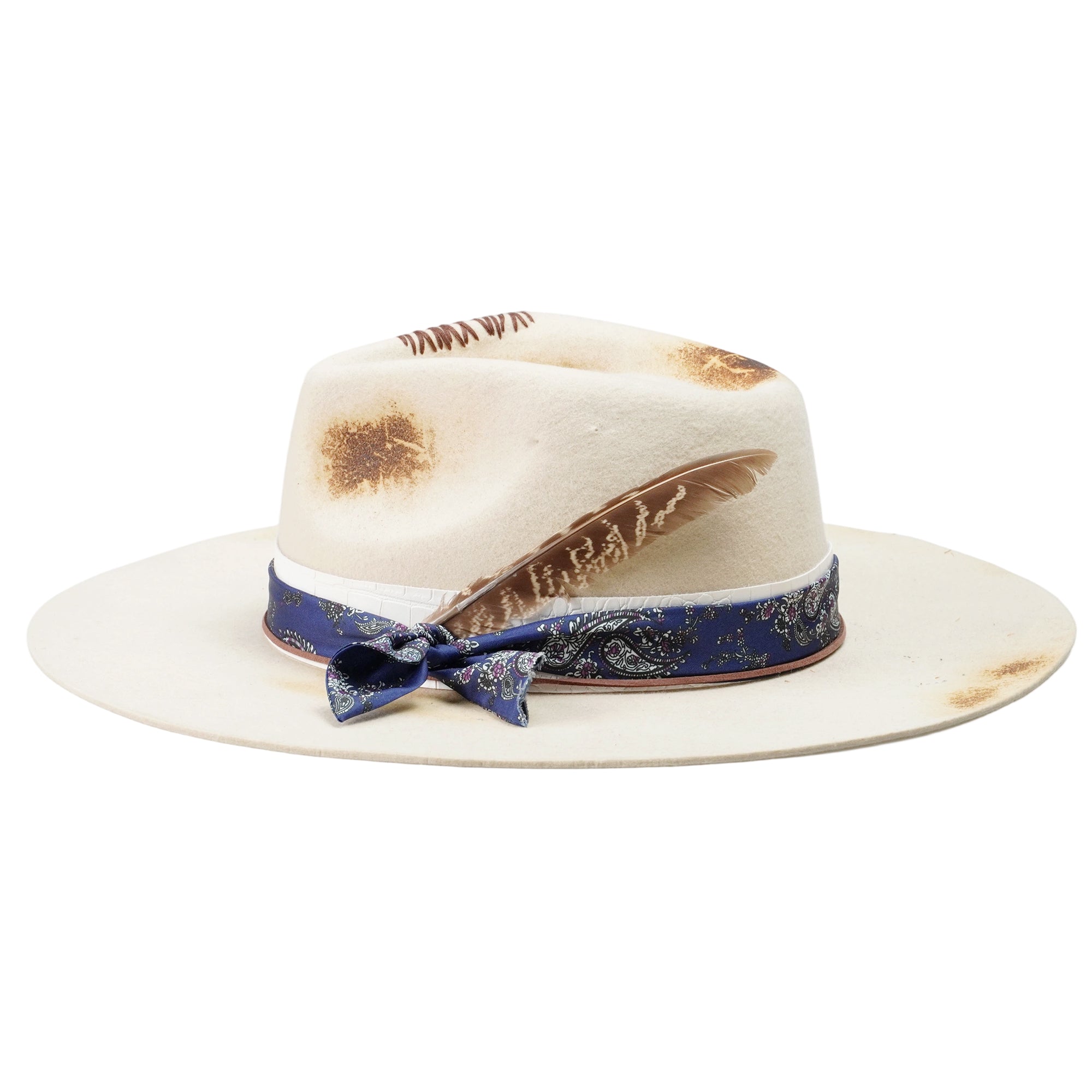 Contemporary Felt Hat – Sculpted Silhouette, Eclectic Trim