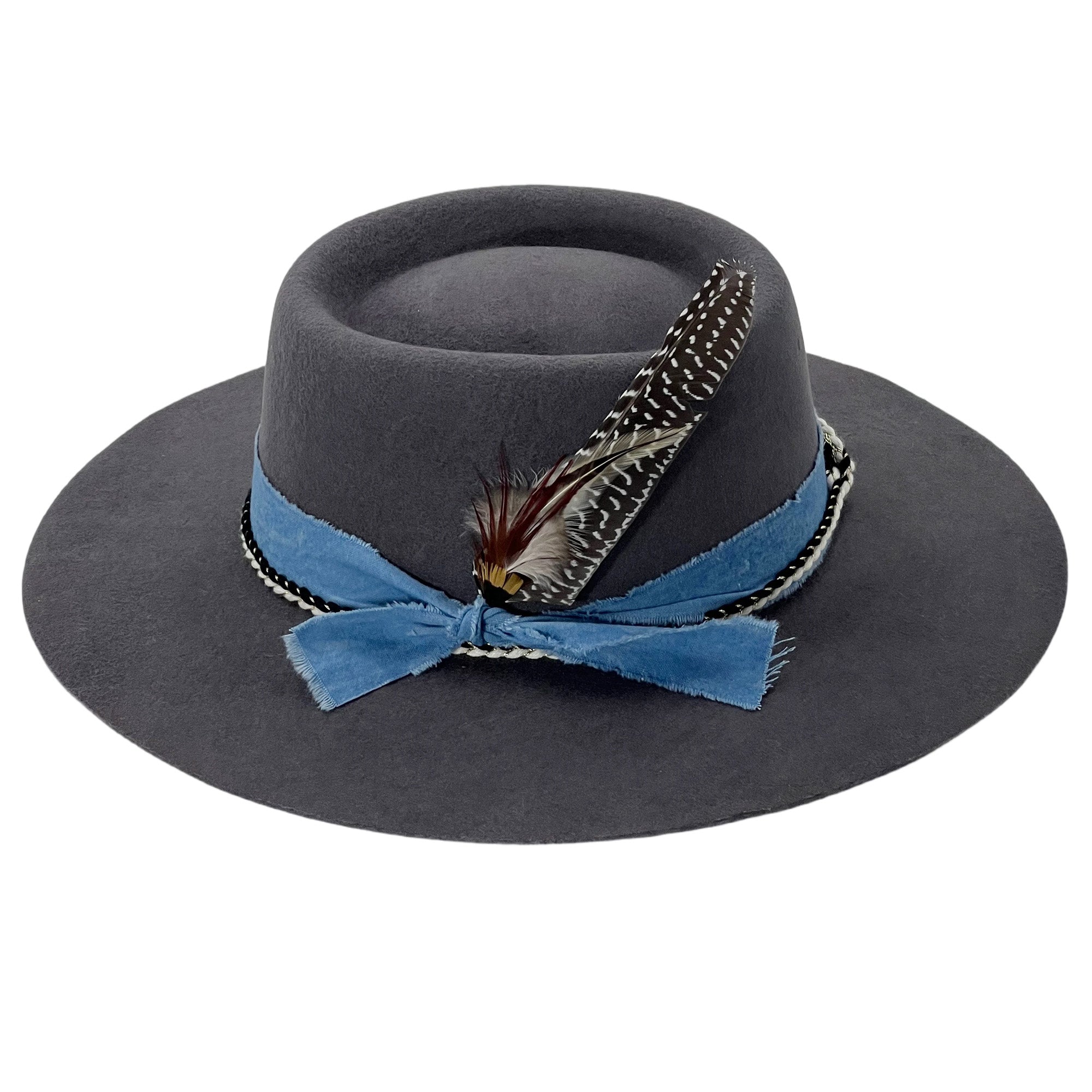 Gray Gambler Hat – Woven Band & Feather