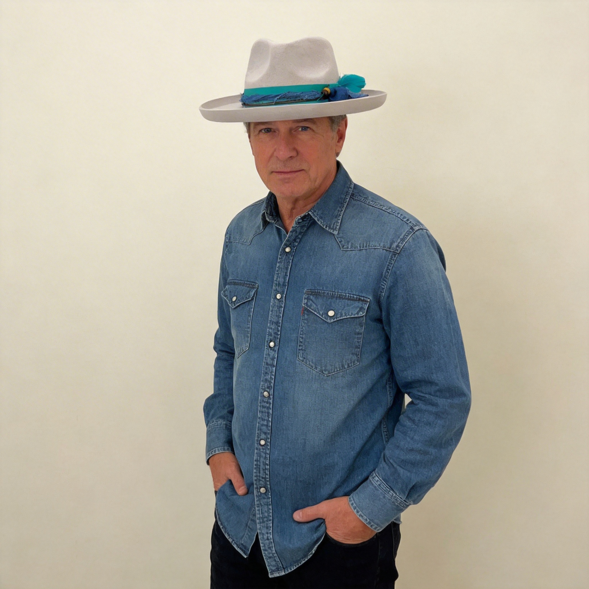 White Wide-Brim Hat – Vibrant Feather Accent