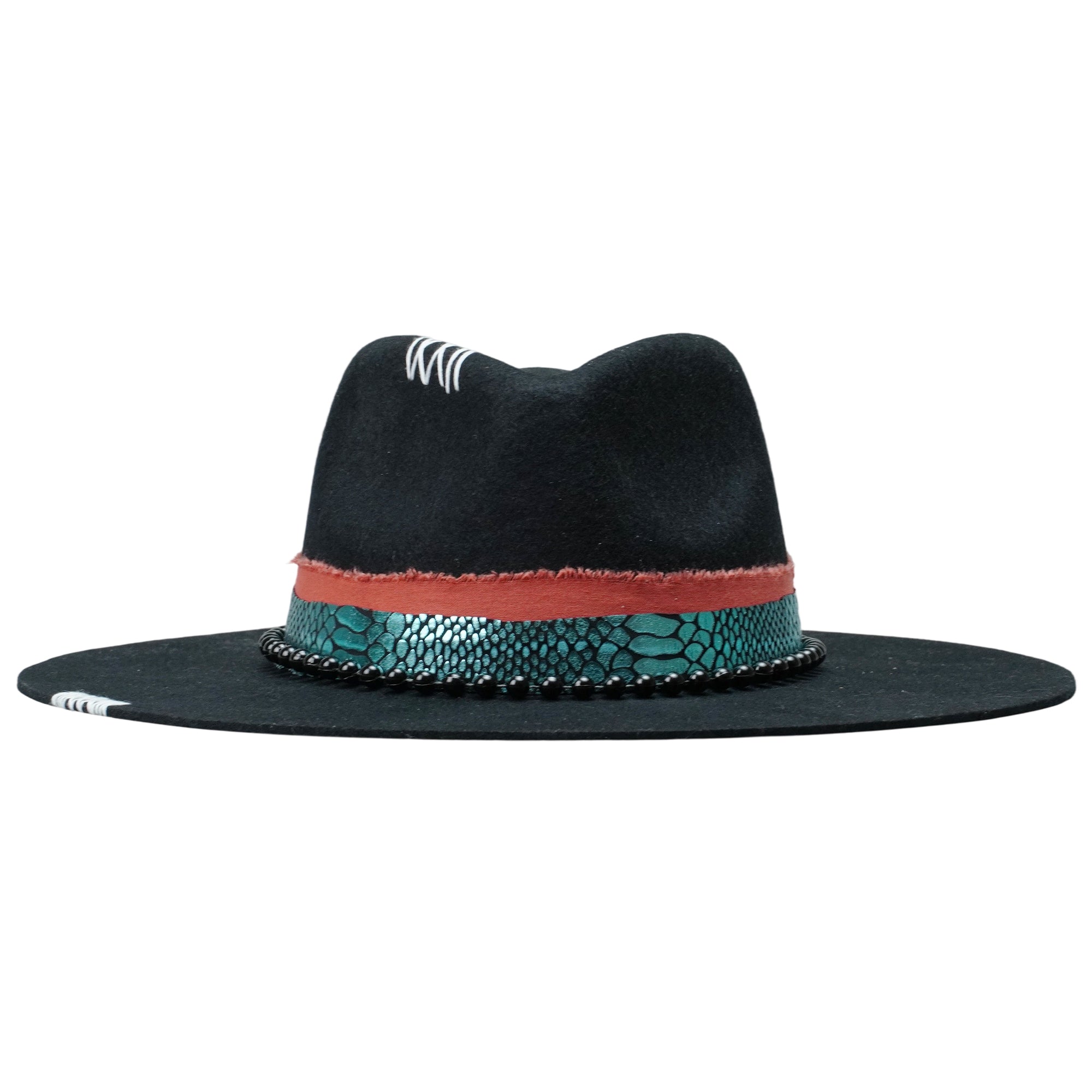 Chic Black Felt Hat – Contrast Stitching, Luxe Patterned Fabric Band