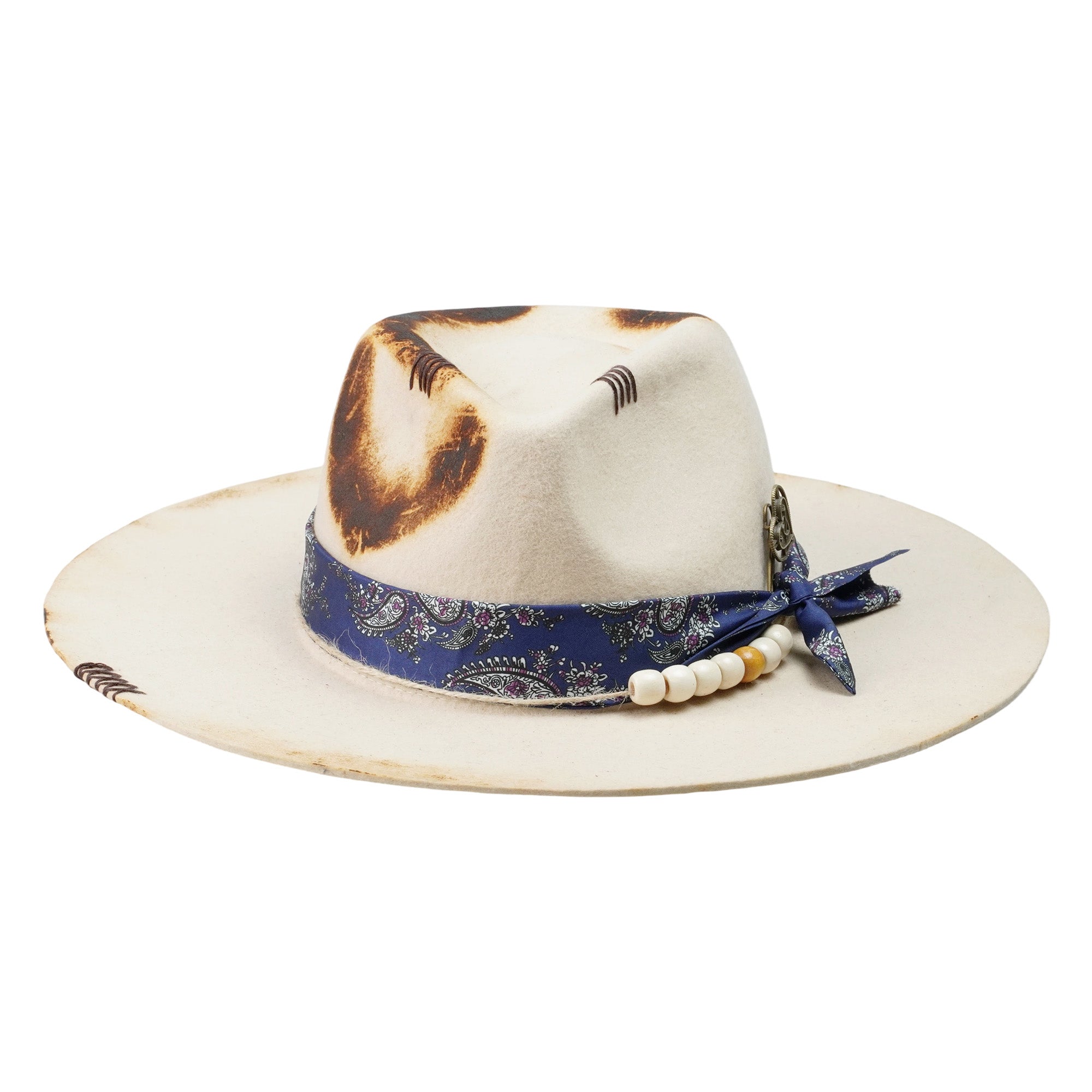 Hand-Burned Artistic Felt Hat – Minimal Form, Detailed Hardware