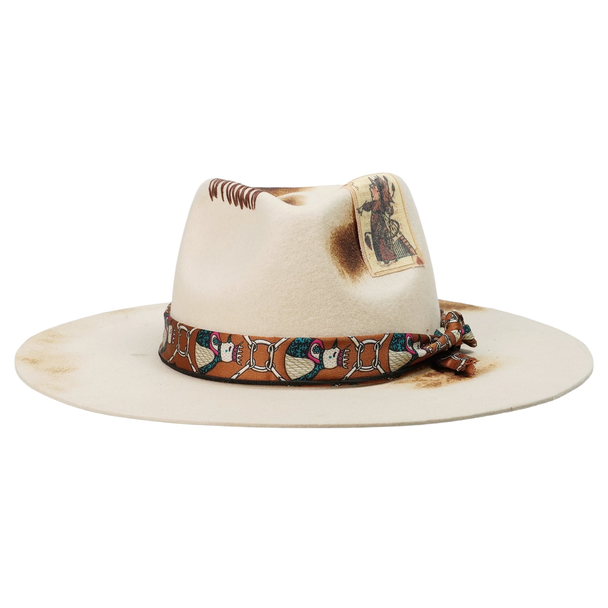 Off-White Felt Hat – Teardrop Crown, Retro Pattern Accent