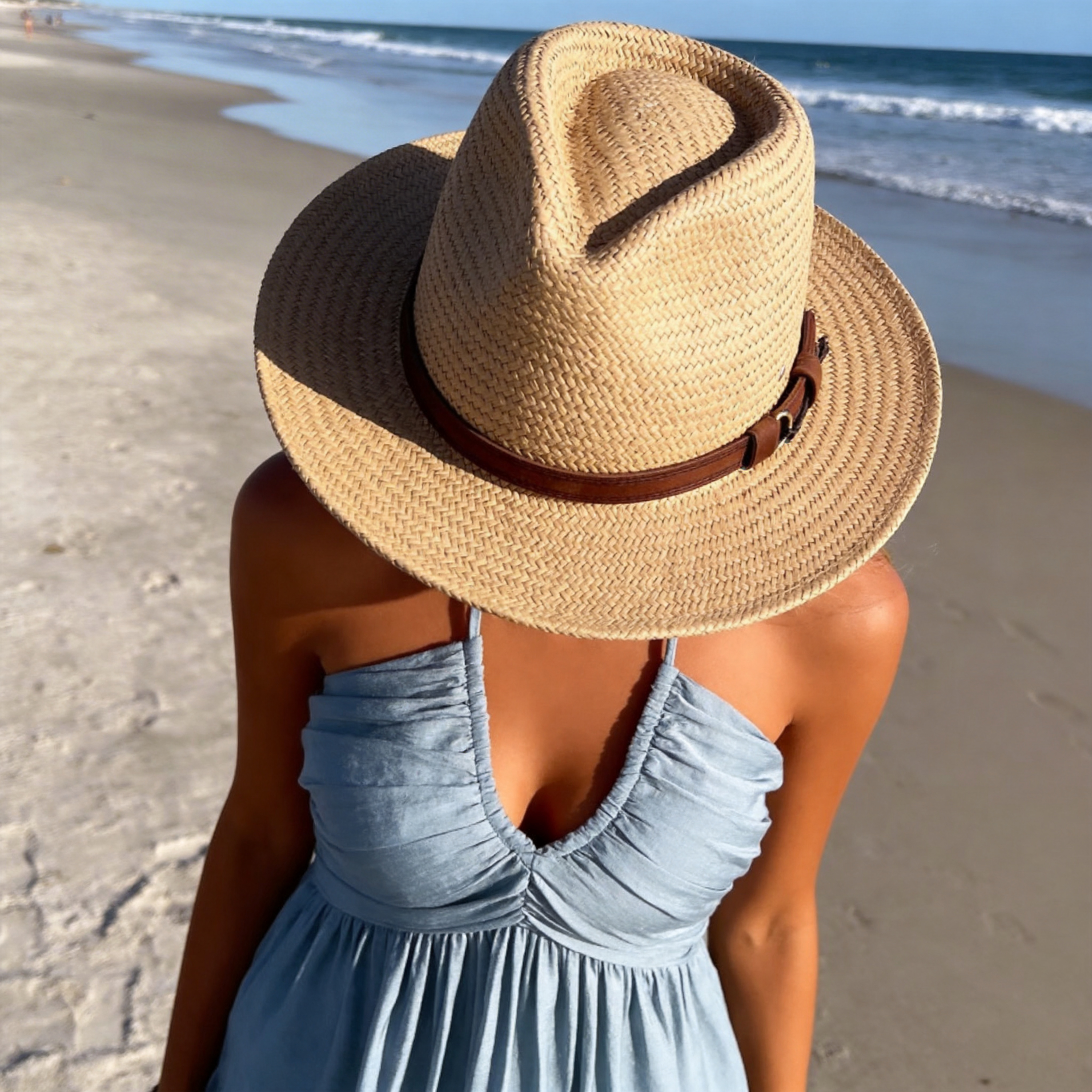 Everyday Straw Hat – Soft Color, Sleek Accent