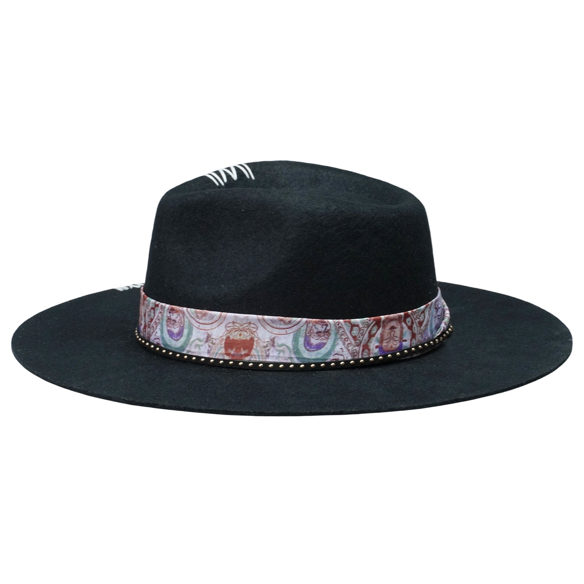 Modern Black Hat: Custom Fabric and Simple Tie