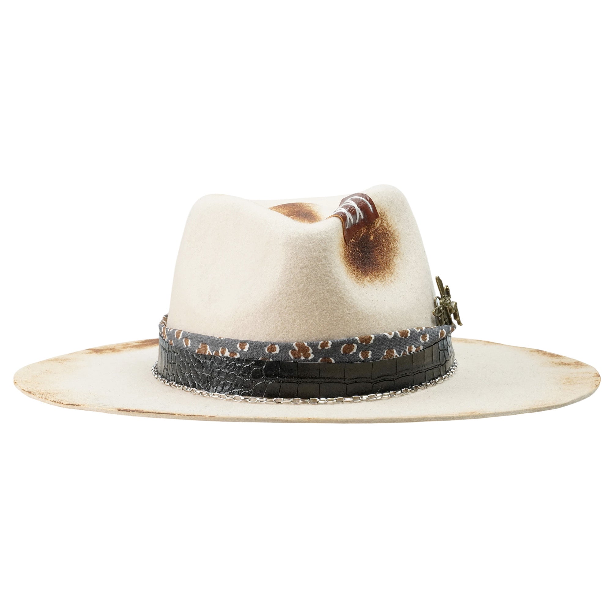 Artistic Felt Hat – Light Tone, Rebellious Hardware