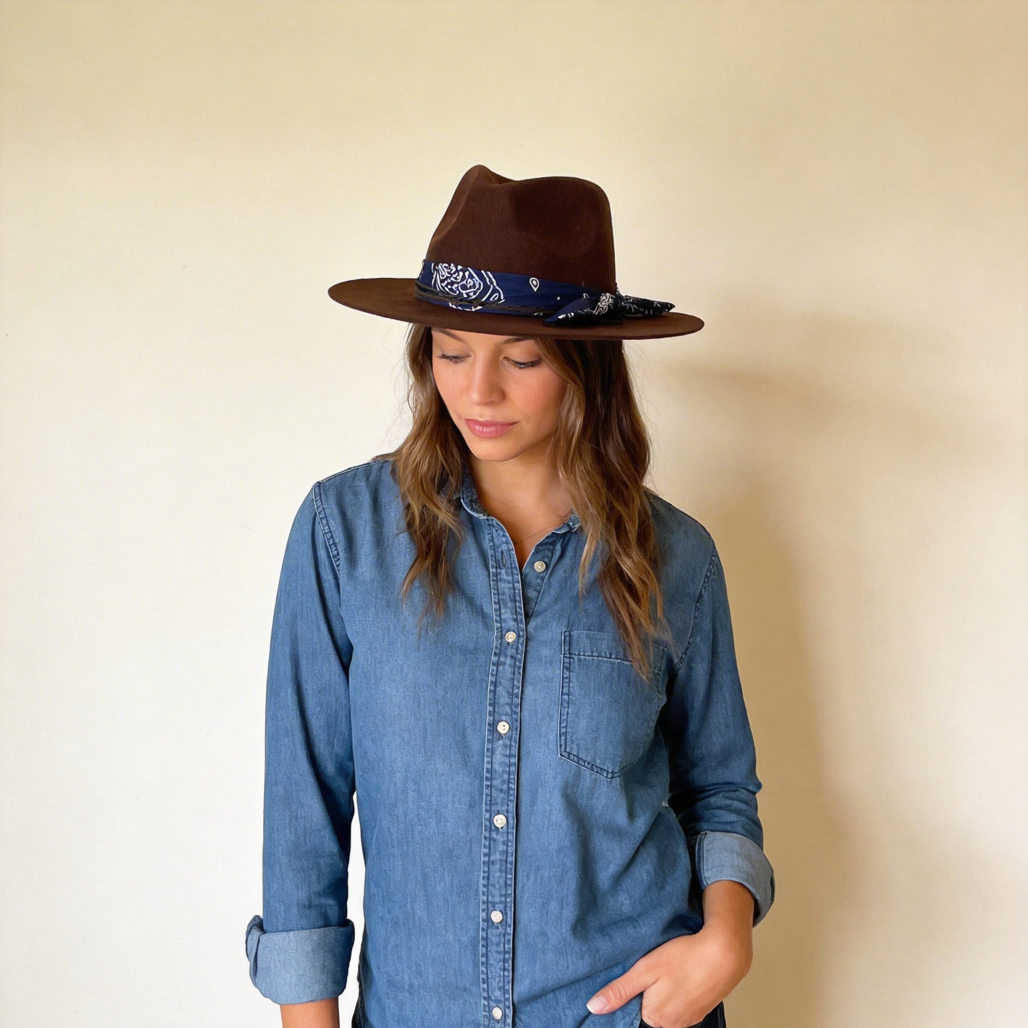 Modern Flat-Brim – Warm Espresso Tone