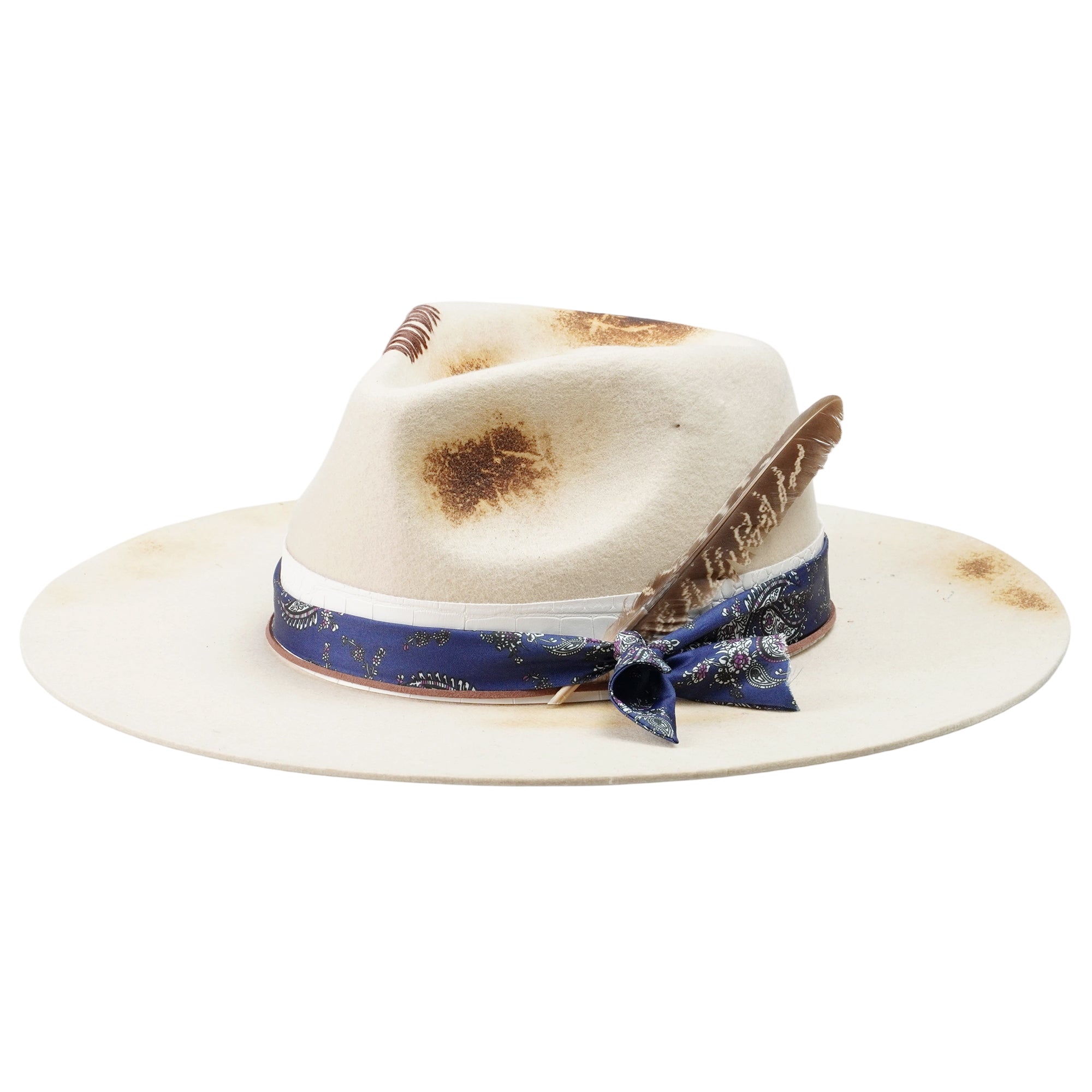 Contemporary Felt Hat – Sculpted Silhouette, Eclectic Trim