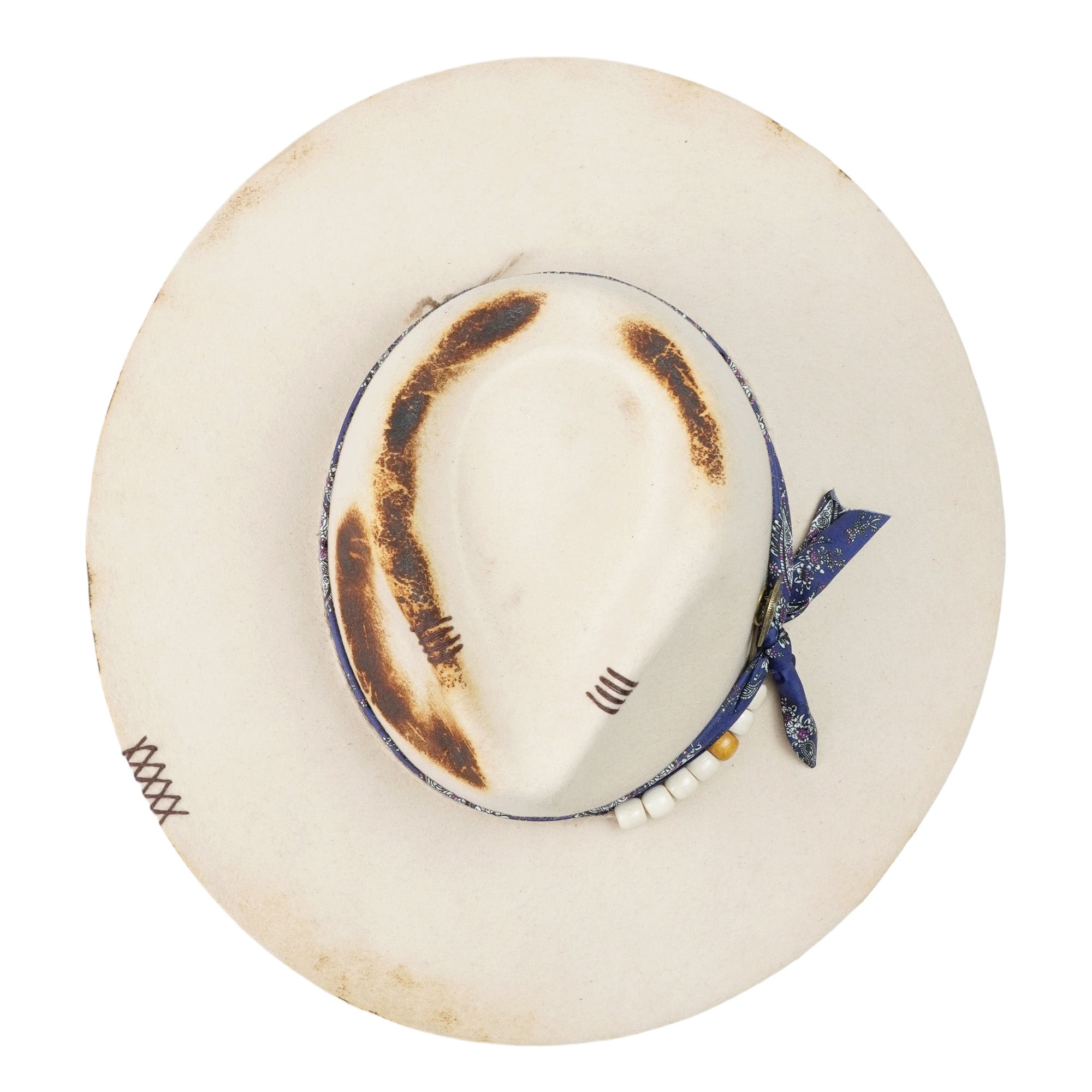 Hand-Burned Artistic Felt Hat – Minimal Form, Detailed Hardware
