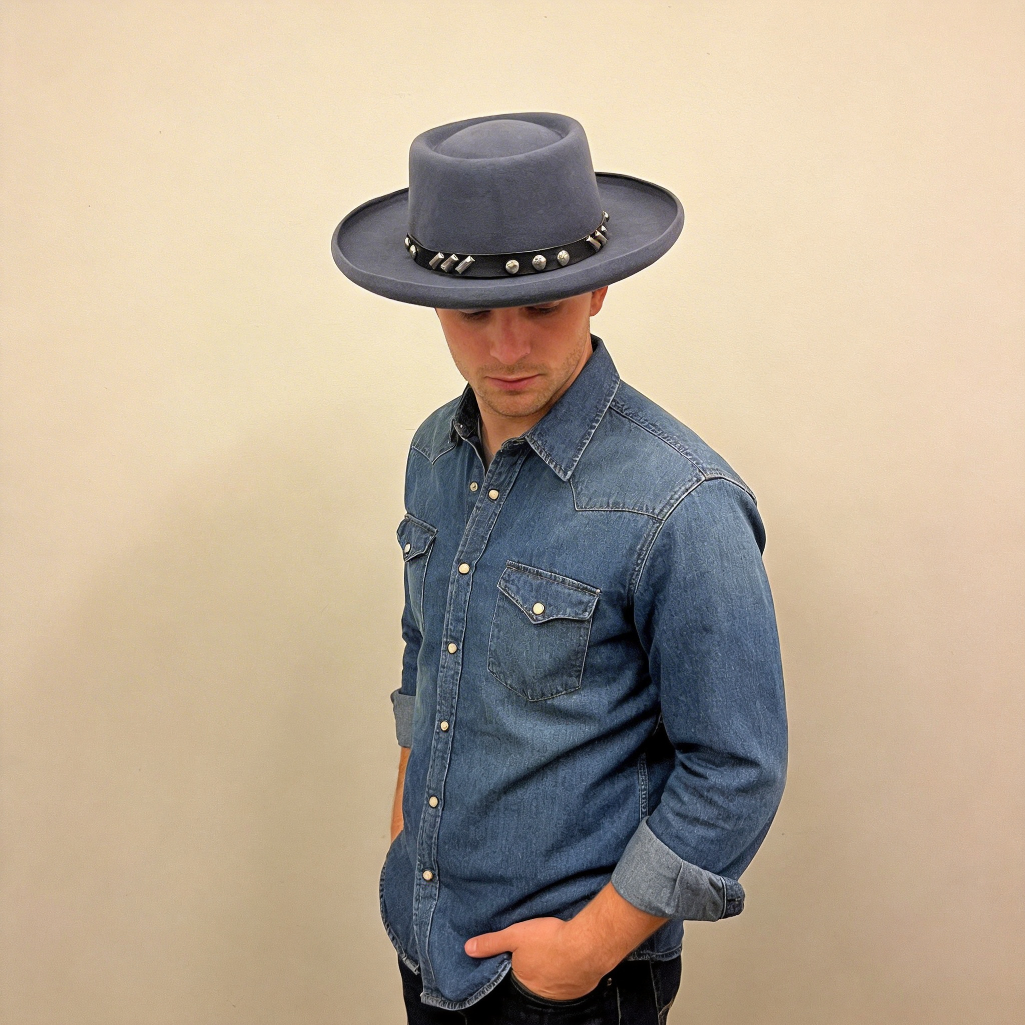 Premium Gambler Hat – Metal Clasp Detail