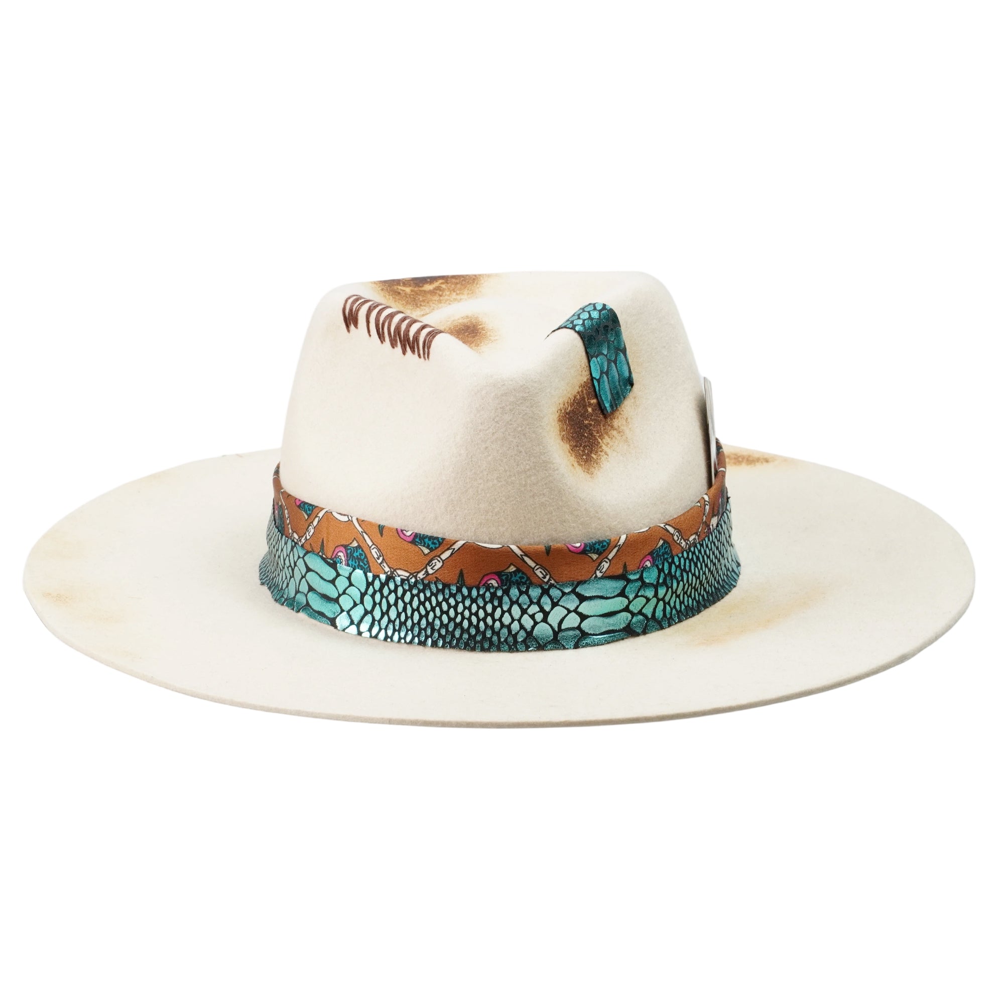 Contemporary Felt Hat – Sculpted Crown, Textured Trim