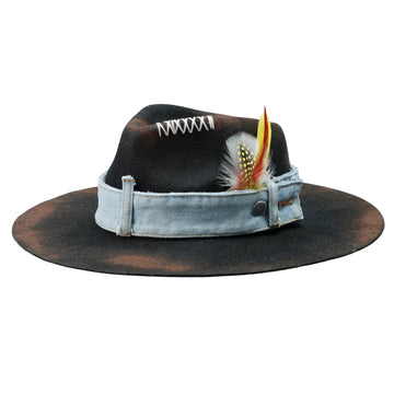 Refined Felt Hat – Minimal Shape, Denim Contrast