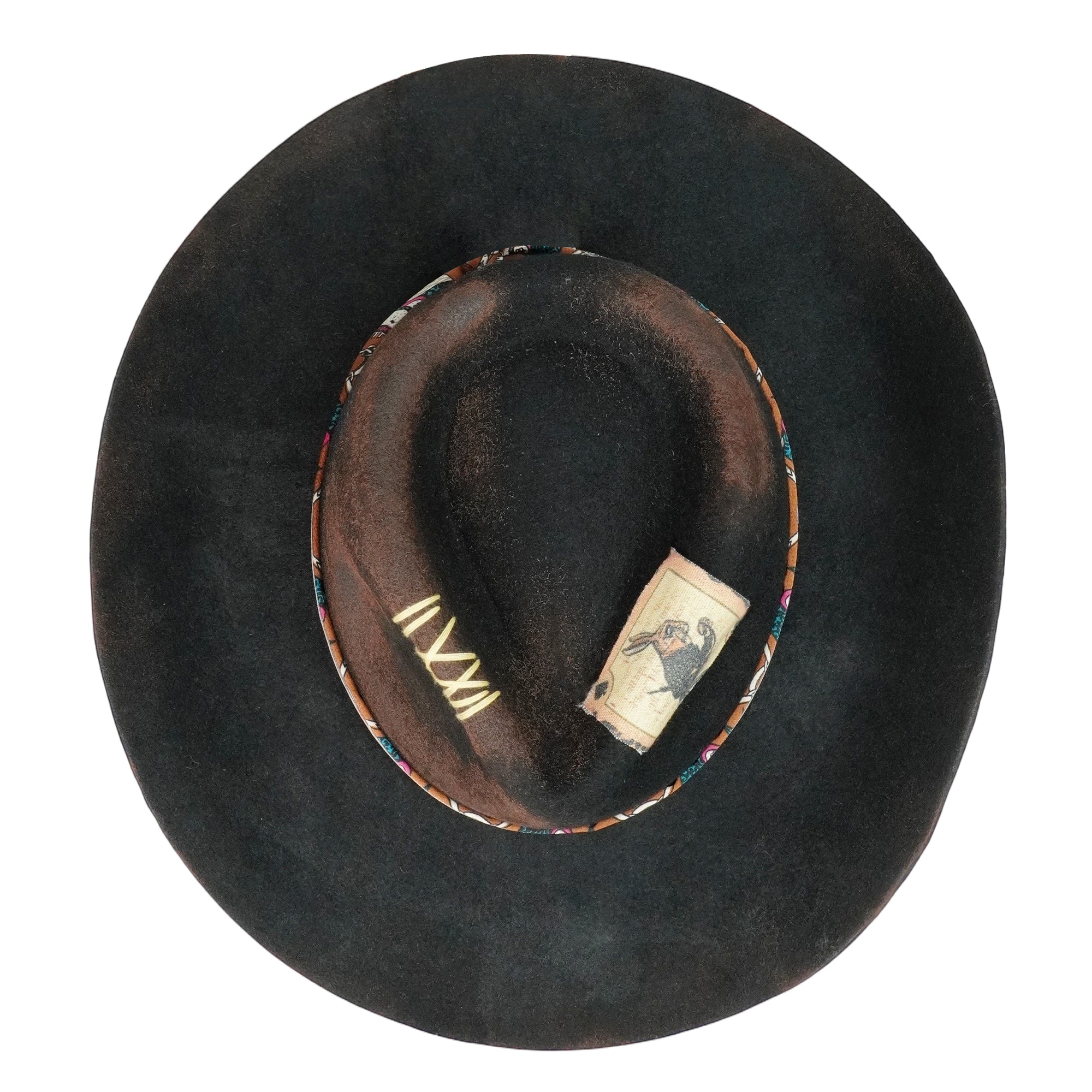 Hand-Burned Urban Felt Hat – Dark Tone, Artisanal Burnt Effect