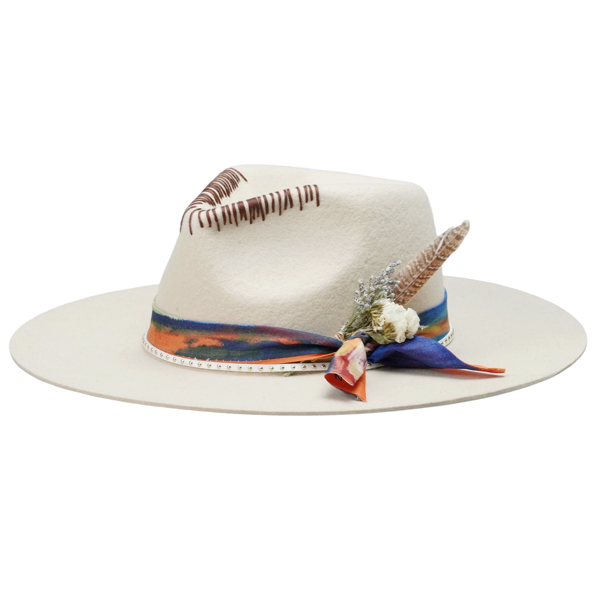 Teardrop Fedora - Off-White with Natural Dried Flower Bouquet