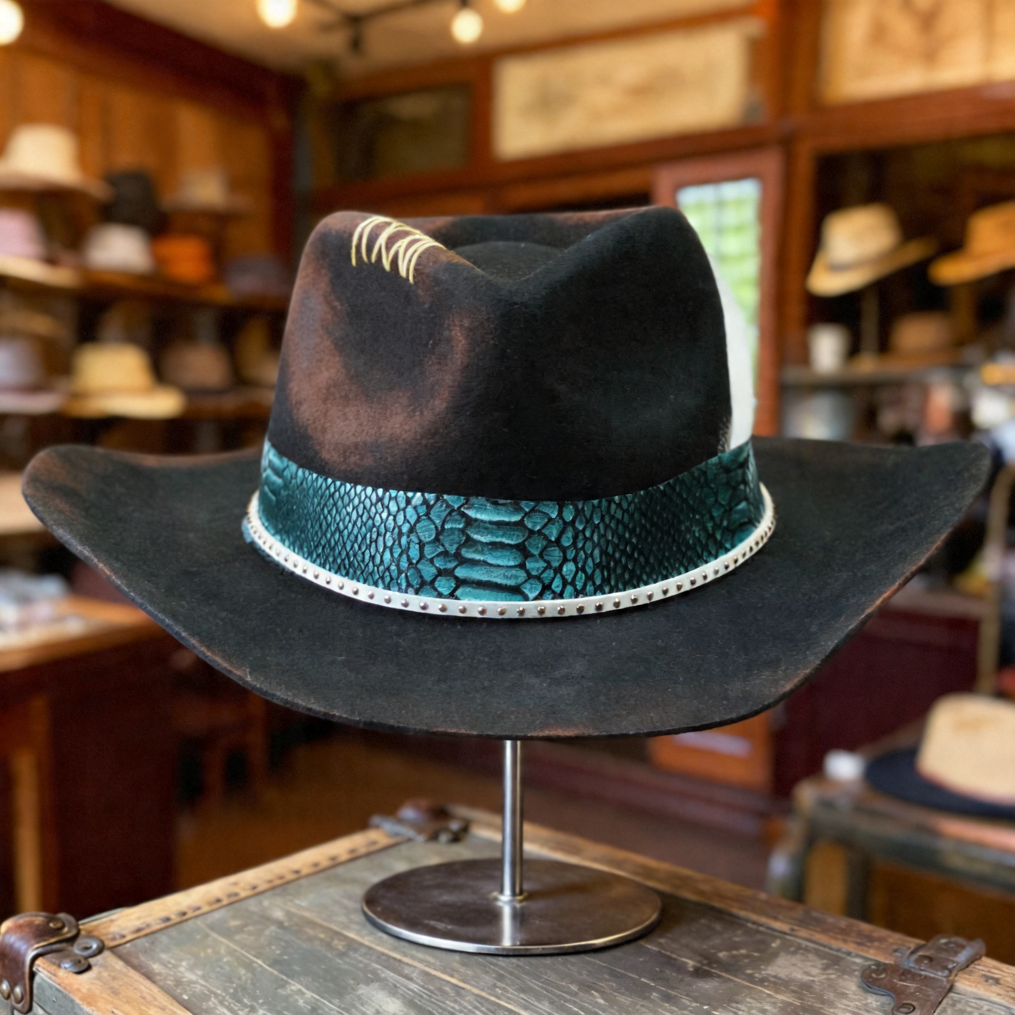 Hand-Burned Artistic Felt Hat – Charred Finish, Glossy Trim