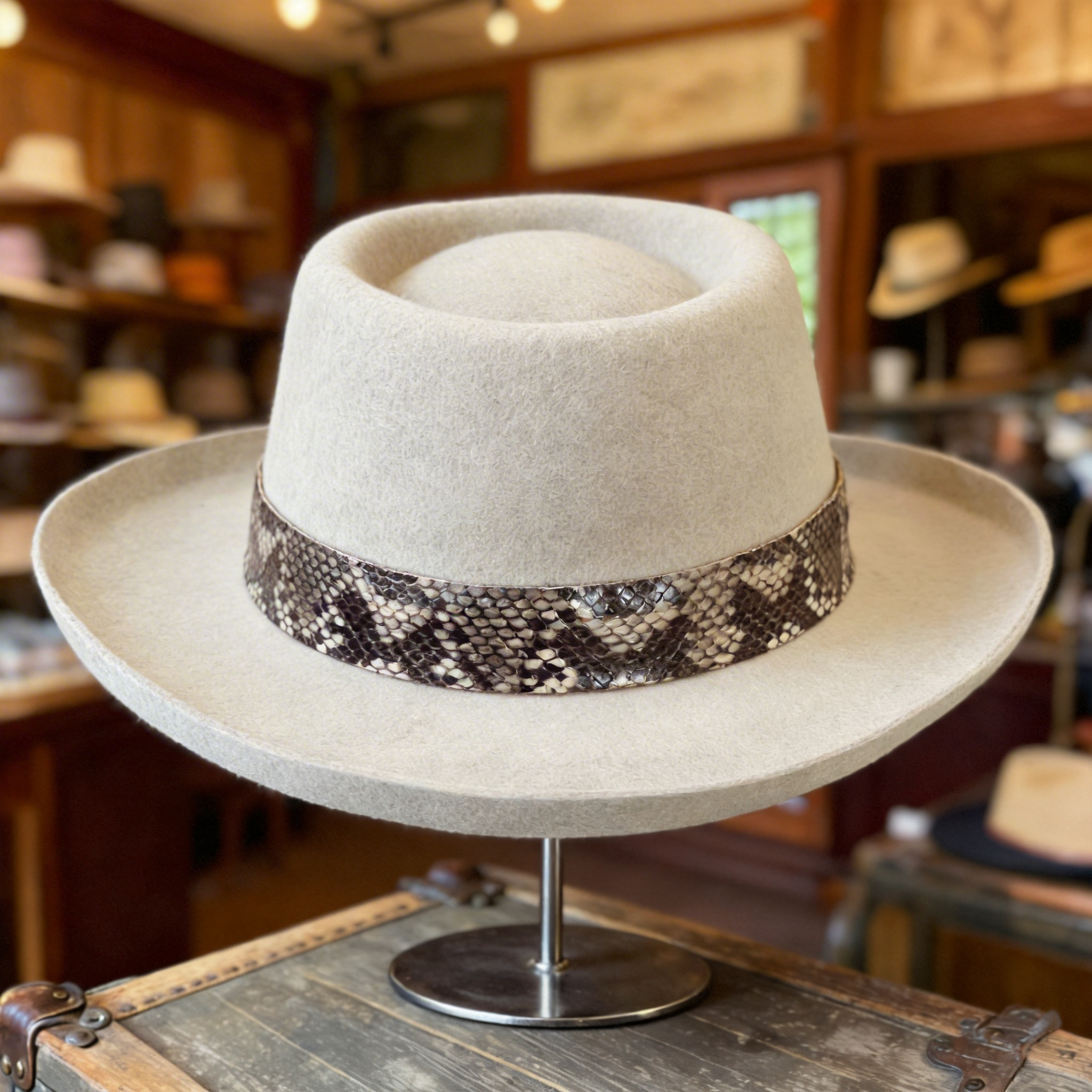 Warm White Hat Gambler Hat Artisan Band Detail