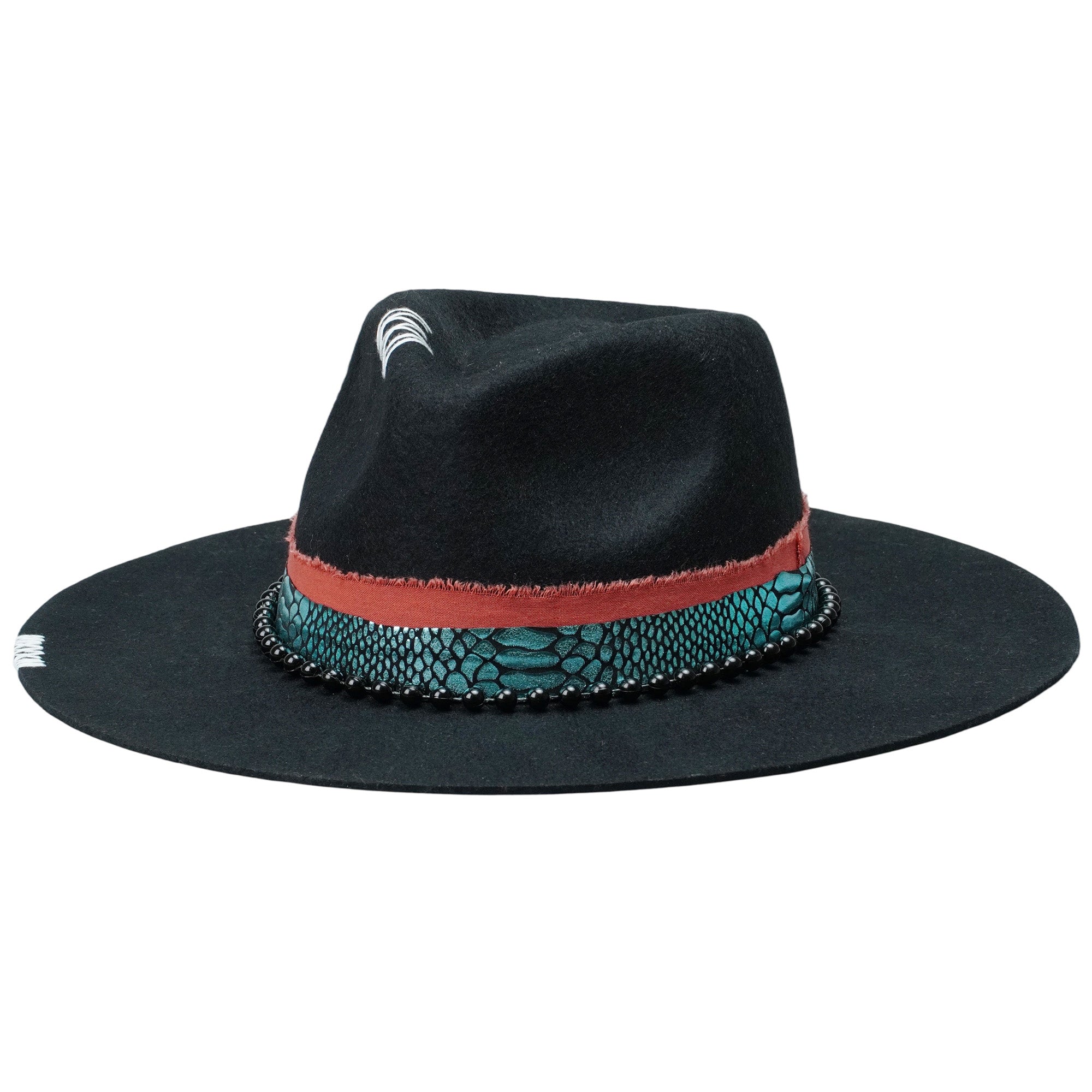 Chic Black Felt Hat – Contrast Stitching, Luxe Patterned Fabric Band