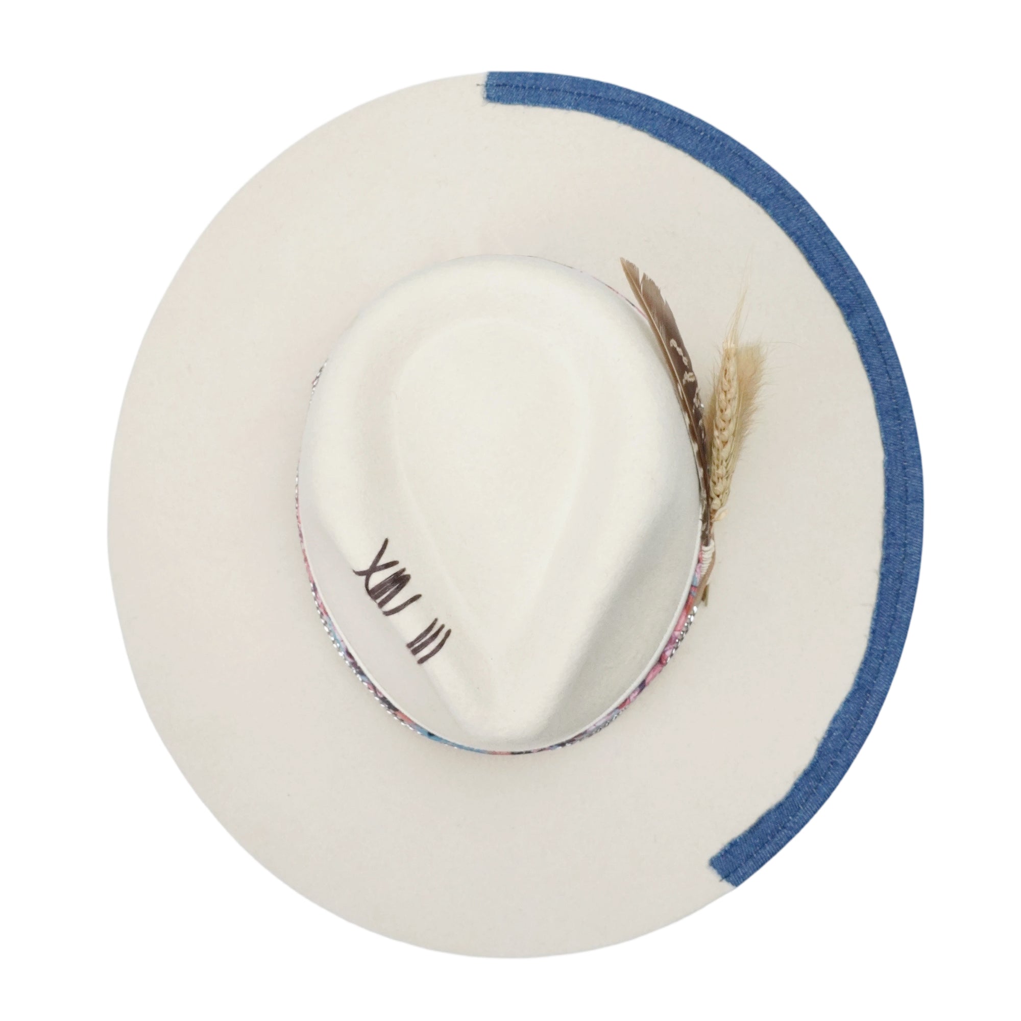 Stitched Teardrop Fedora - Off-White with Dried Flower Bouquet