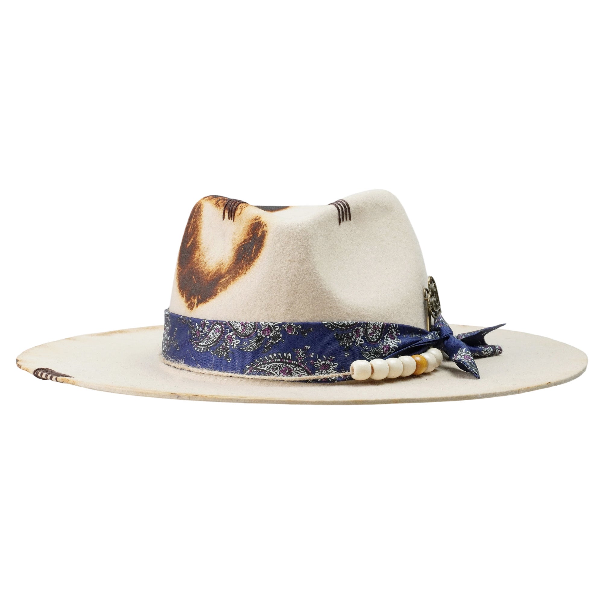 Hand-Burned Artistic Felt Hat – Minimal Form, Detailed Hardware