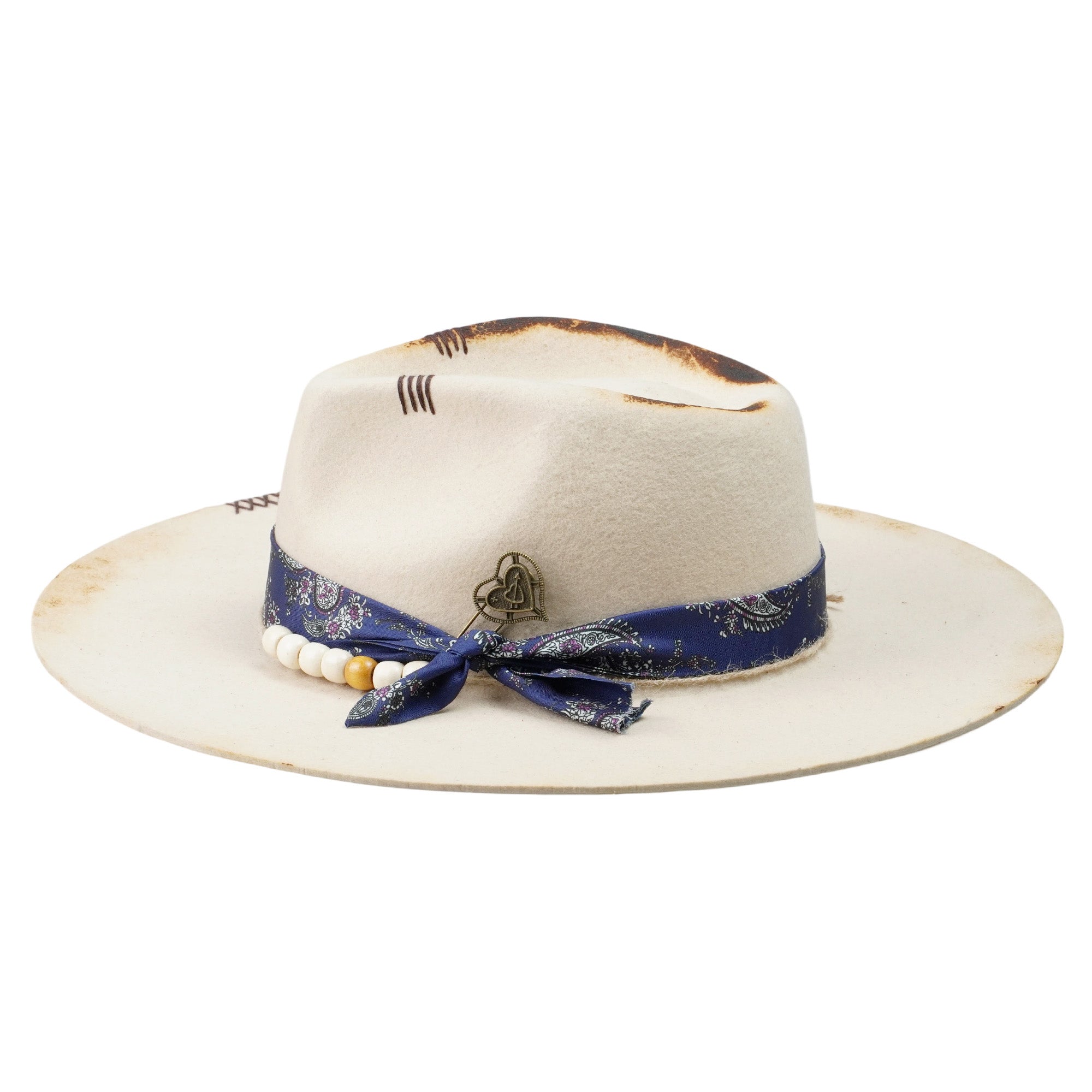 Hand-Burned Artistic Felt Hat – Minimal Form, Detailed Hardware