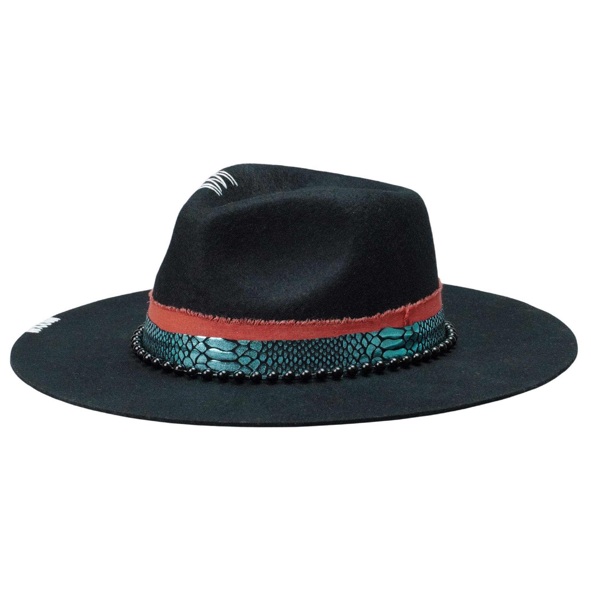 Chic Black Felt Hat – Contrast Stitching, Luxe Patterned Fabric Band