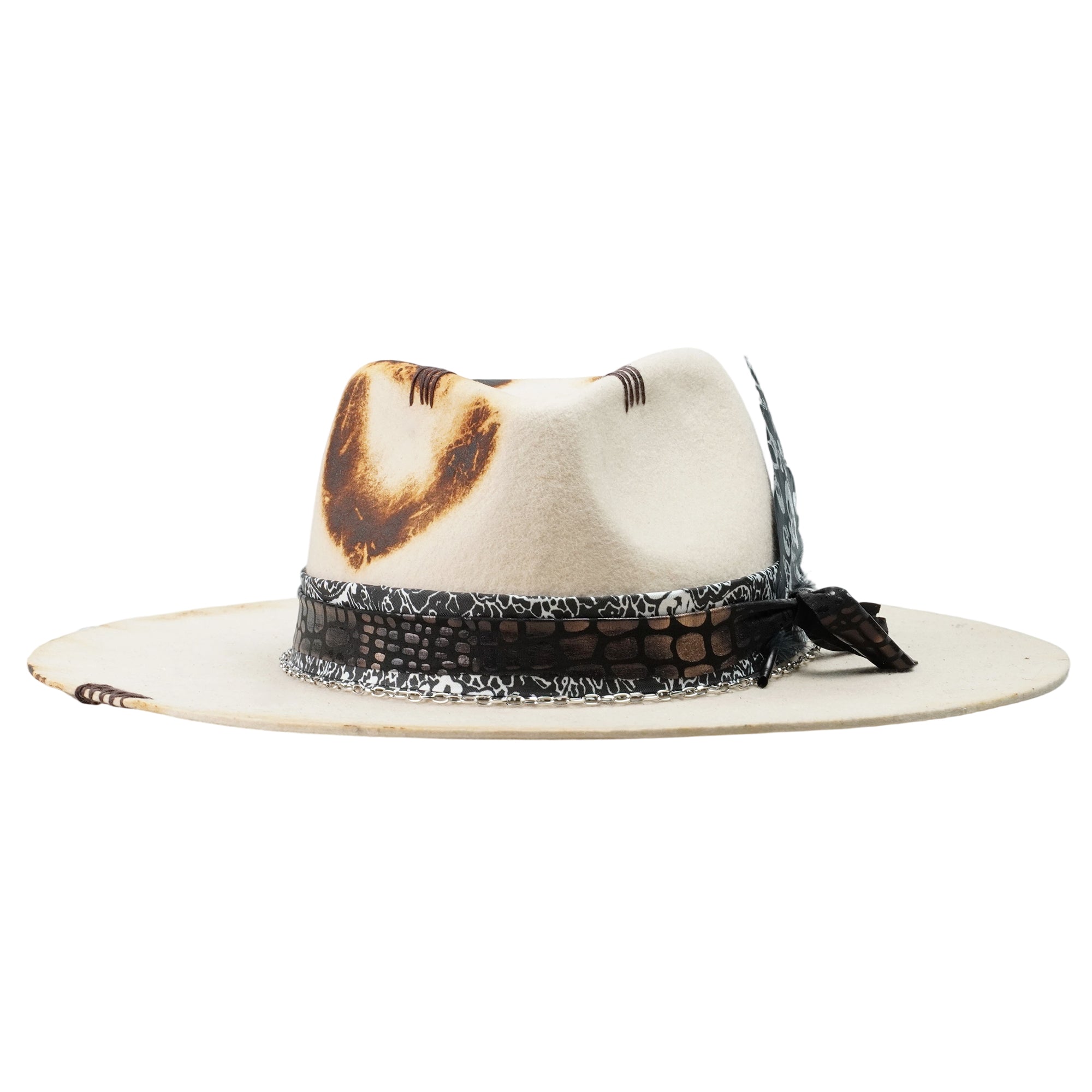 Refined Felt Hat – Minimal Shape, Unexpected Details